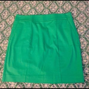 Ann Taylor size 6 skirt with tag